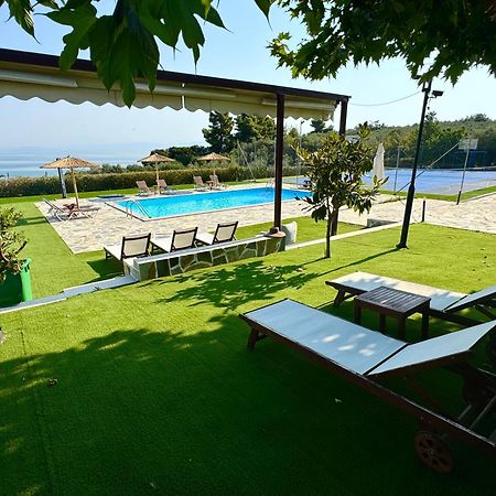 Rouga Paradise Resort Vonitsa Exteriér fotografie